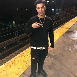 Meet your Posher, Christopher